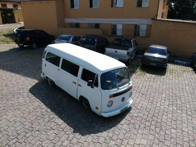 Kombi 2001 rebaixada - Foto 2