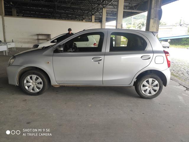 Vendo ou troco por carro menor valor! - Foto 9