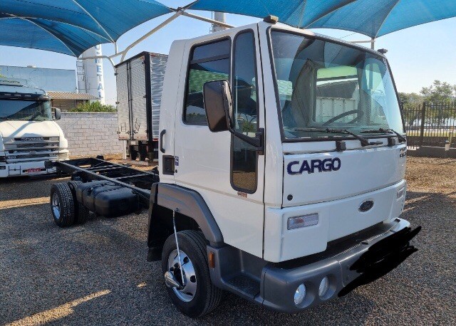 815 CARGO FORDE 2006