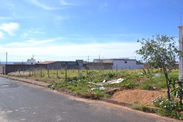 Terreno à venda, 250m² por R$ 250.000 - New Golden Ville - U