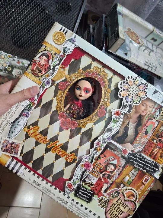 Boneca Lizzie Hearts Ever After High - Foto 3