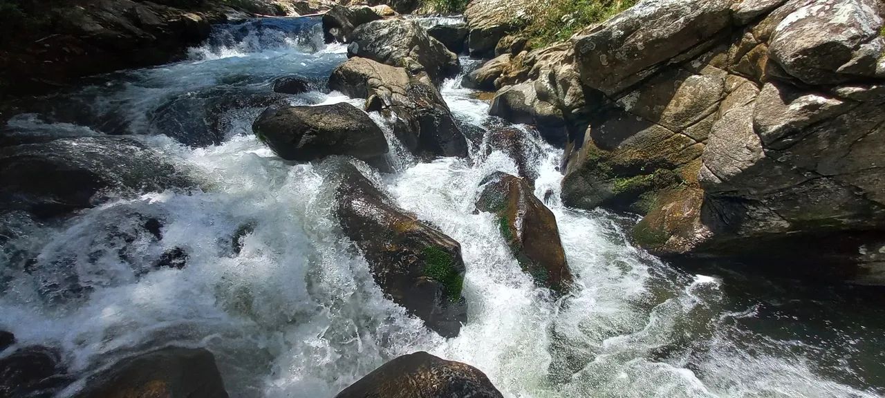 Terreno Com Rio e Corredeiras do Aiuruoca !!