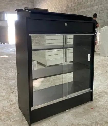 BALCÃO CAIXA VITRINE EXPOSITOR COM PORTAS DE VIDRO 