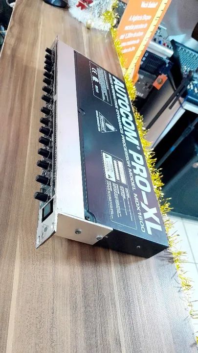 Processador de efeito compressor autocom Behringer Mdx 1600  - Foto 4