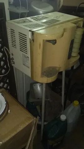 Purificador de água gelada  Europa funcionando (leia o anúncio)