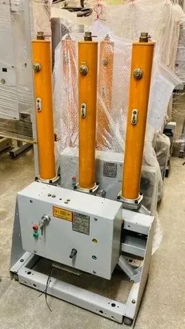 Disjuntor de Média Tensão Marca - Beghim  P L 15 C -17.5 - Frontal - Foto 2