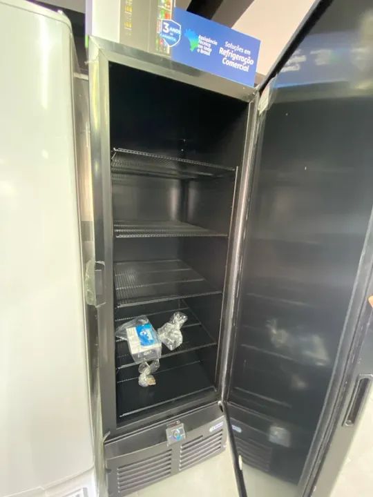 FREEZER VERTICAL TRIPLA AÇÃO PORTA SÓLIDA EVZ21 - IMBERA - Foto 3