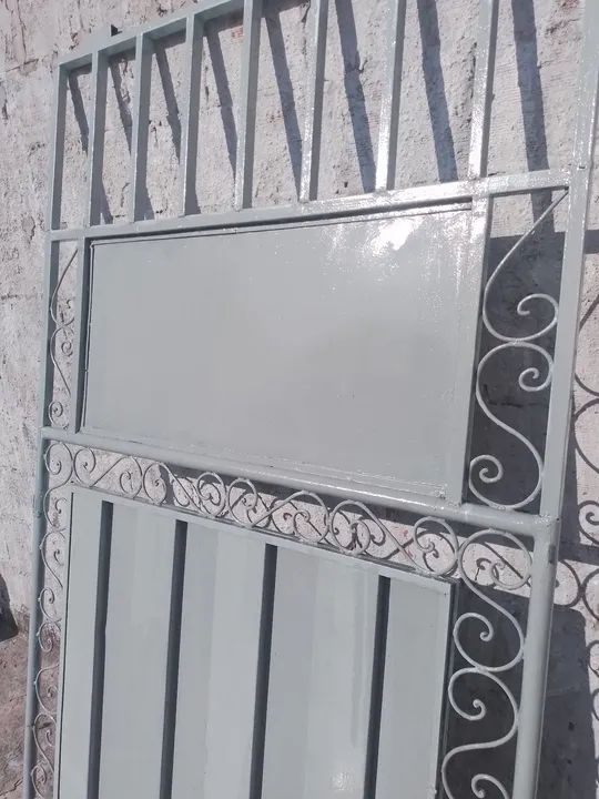Portão de ferro altura 1.96 largura 2.23  - Foto 2
