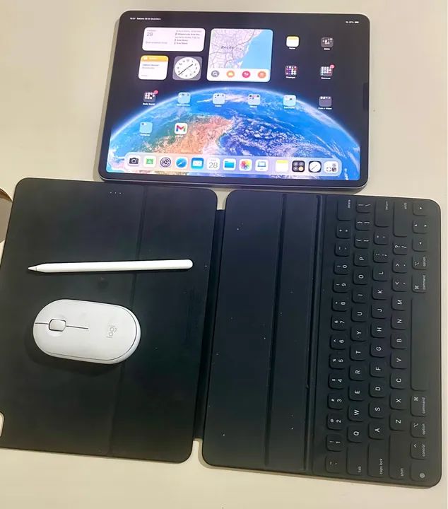 iPad Pro (12,9 pol) (6* geração) Wi-Fi 128 GB