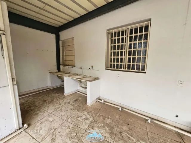 Cod. 4368 - Aluga prédio com 18 quitinetes bairro Iguaçu - Foto 4