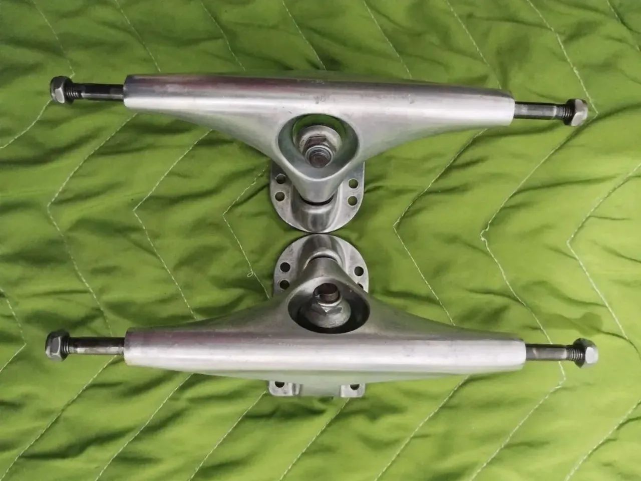 Truck longboard CremÈ 180 novo - Foto 4
