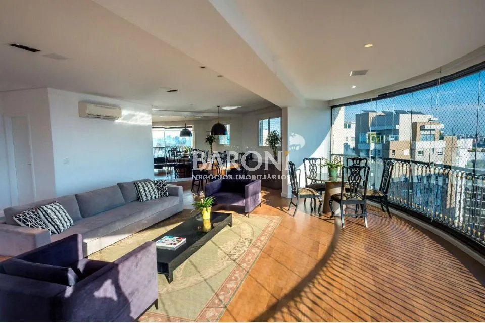 Baroni Imóveis, imobiliária em Moema, especializada em compra e venda de imóveis residenci