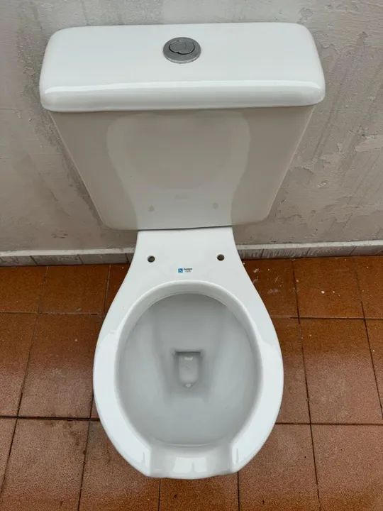 Vaso Sanitário Acesso com Caixa Acoplada e Assento com Abertura Incepa - Foto 3