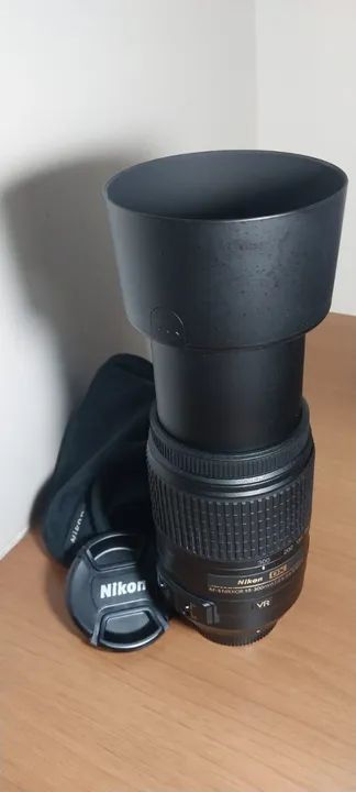 Lente Nikon original (AF-S DX NIKKOR 55-300mm f/4.5-5.6G ED VR)