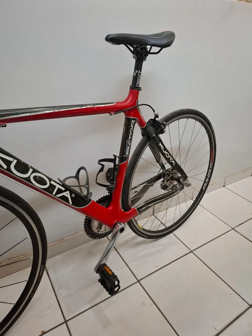 Bicicleta SPEED Kuota Factor Carbono
