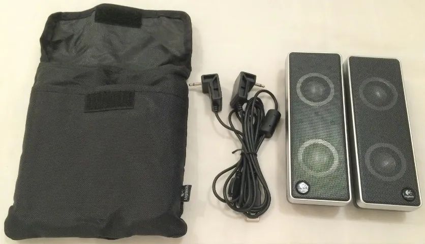 Caixa de som Logitech 5V 500mA para computador