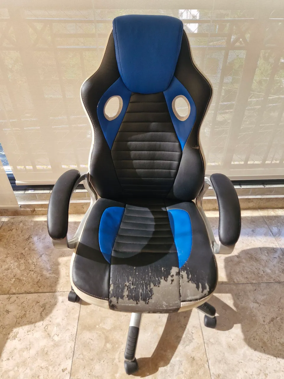 Cadeira Gamer Azul e Preta