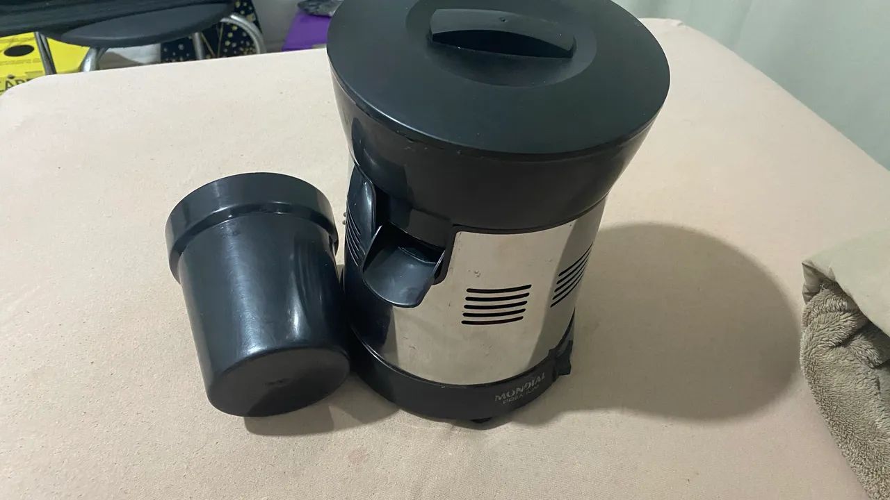 Espremedor de frutas mondial - Foto 4