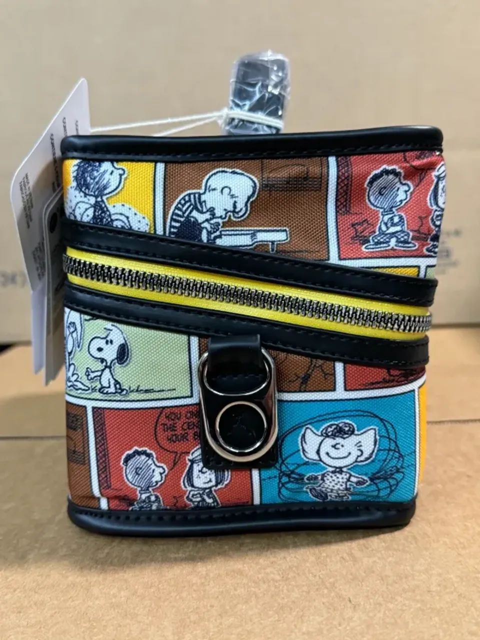 Loungefly Peanuts Snoopy Cooler Bag  - Foto 3