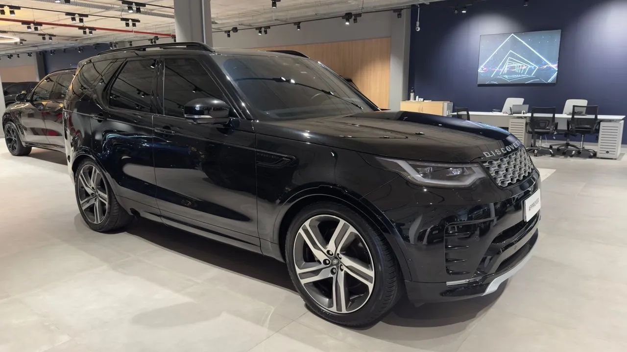 Land Rover Discovery 2023