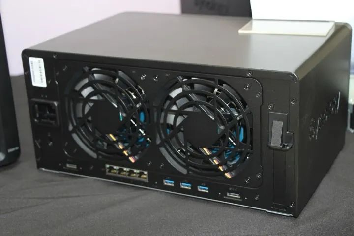 NAS Synology DS1819+ para 8 HDs 64617707729538121