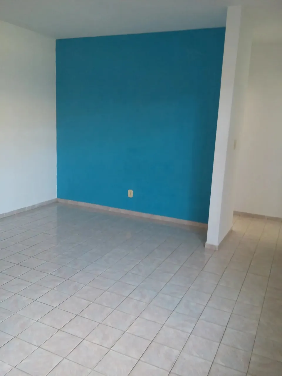 CASA COM 2QTOS,SALA COZINHA, WC-SOCIAL E AREA DE SERVICO. NASCENTE PONTO DE REFERENCIA: AP