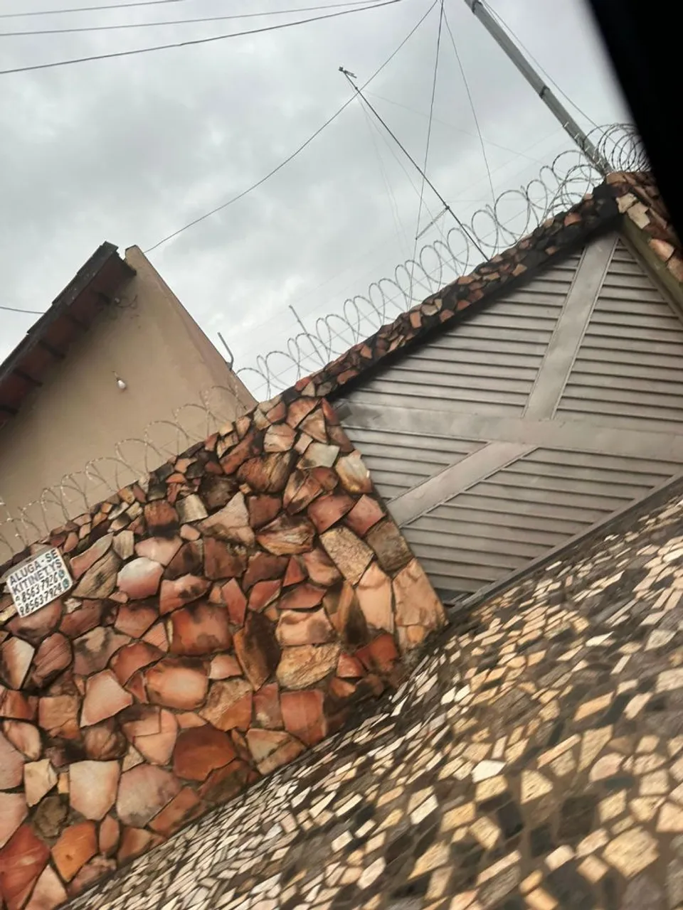 Aluga-se kitnety no setor Faiçalville, Goiânia