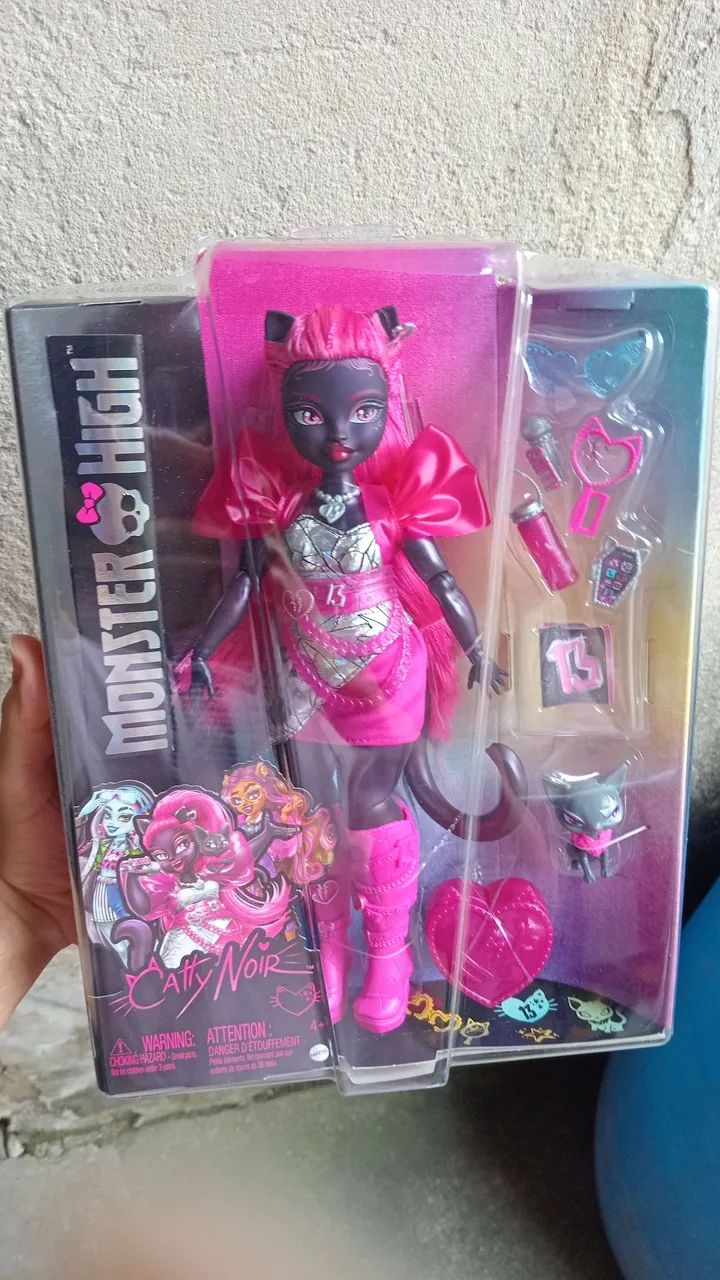 Boneca Monster High Catty Noir G3 
