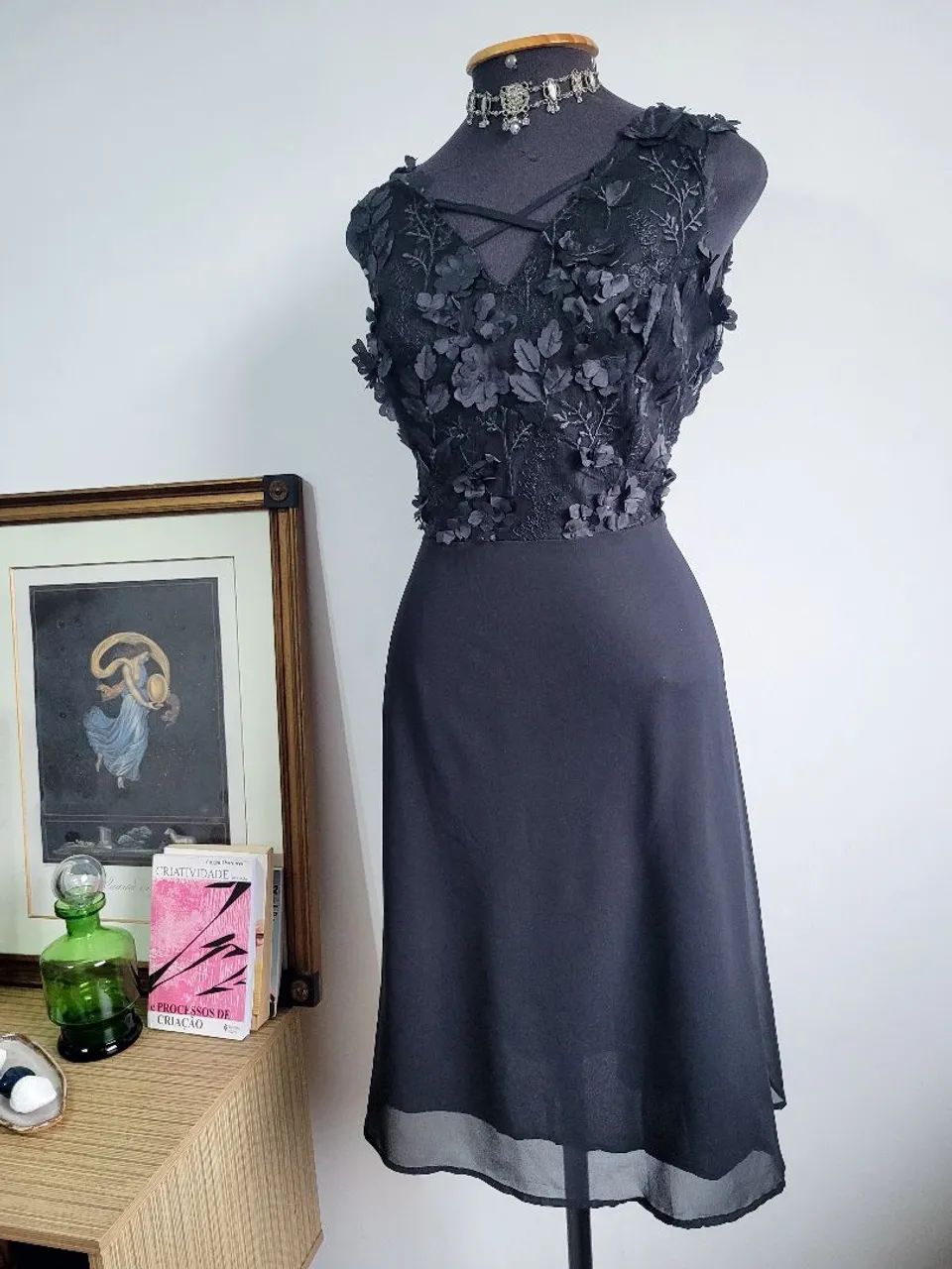 Vestido preto flores - Foto 2