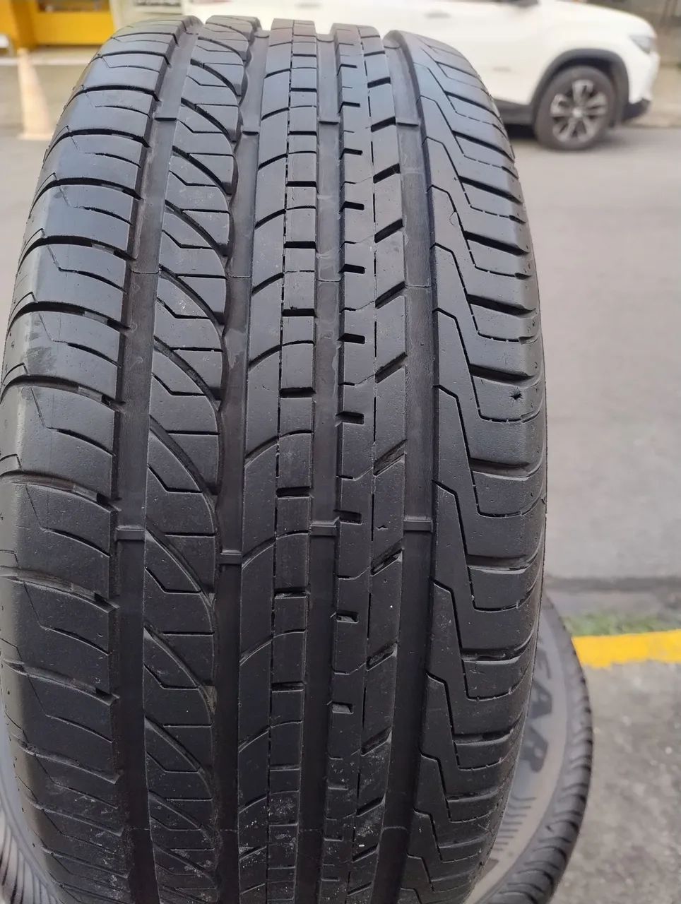 Pneu 16 -215/55R -16 Goodyear Effiicient Graip  - Foto 6