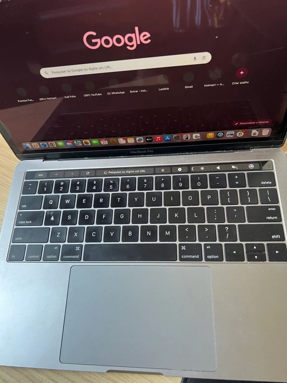 macbook pro touch bar 2016