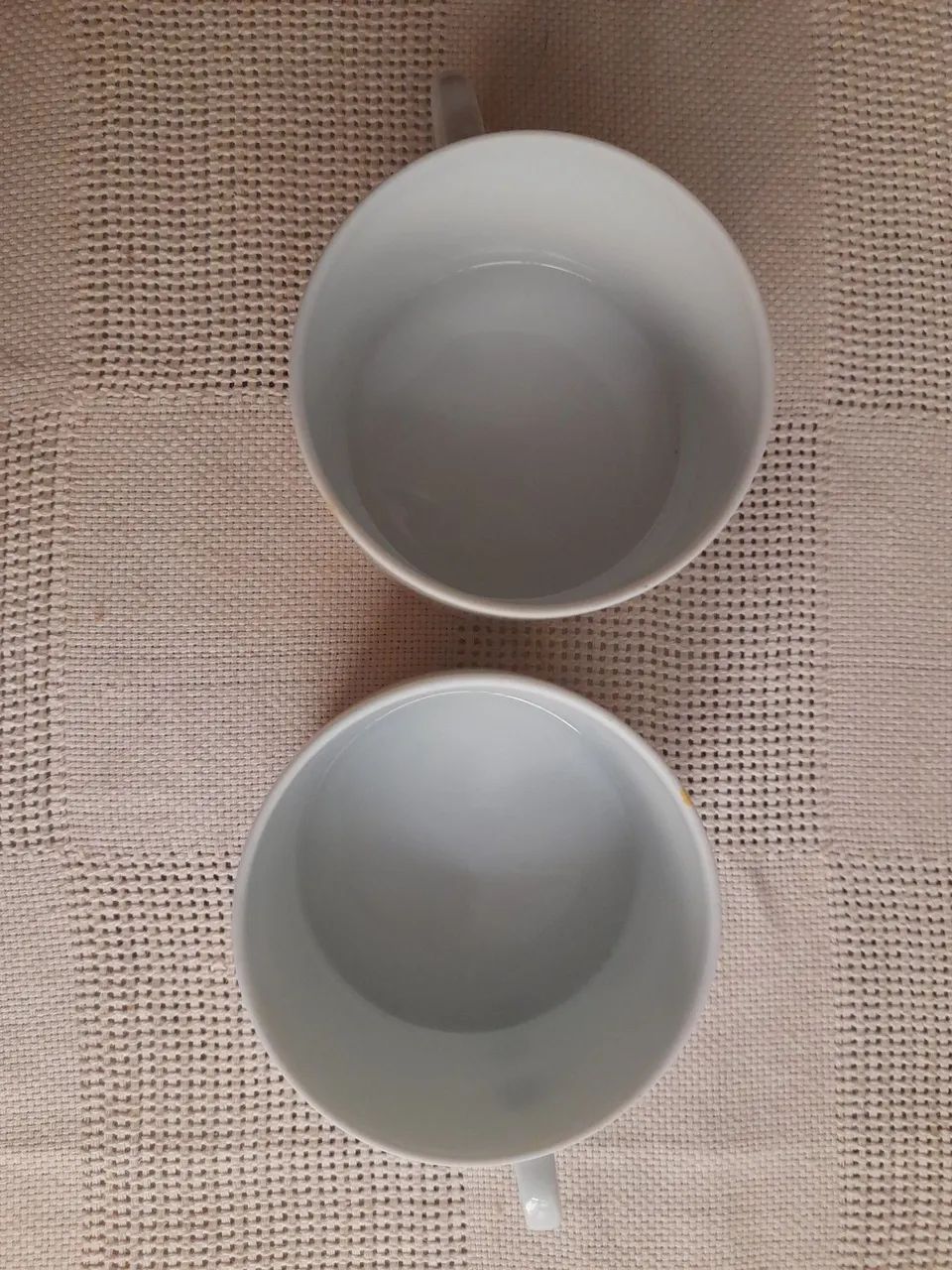 Xícaras de Porcelana com Detalhes Florais - Foto 4