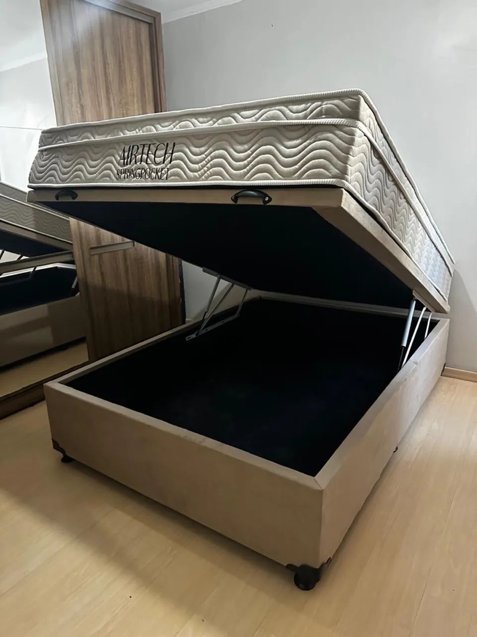 CONJUNTO BOX BAÚ CASAL + COLCHÃO ORTOBOM AIRTECH - NOVO