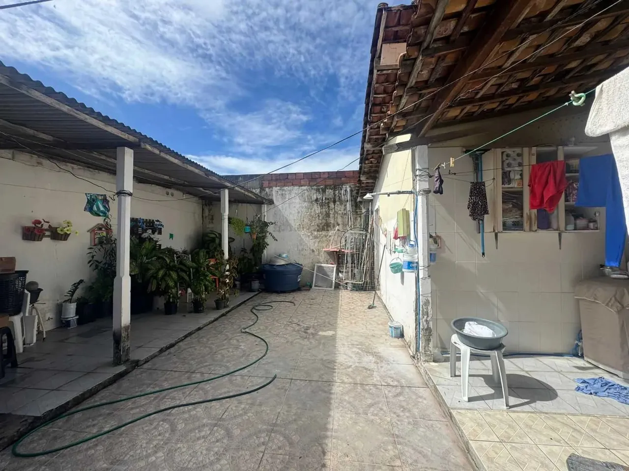 Casa com 2/4 no Fernando collor