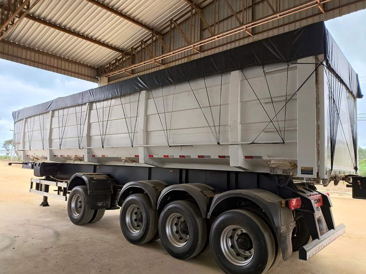 Carreta basculante Fachinni 55 MT
