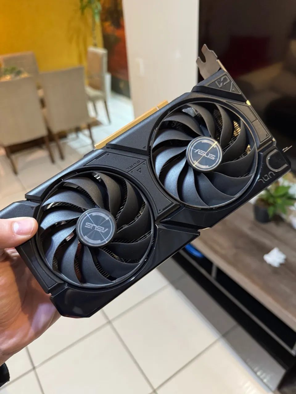 Placa de Vídeo Rx 7600 8gb Asus, 2 meses de uso - Foto 3