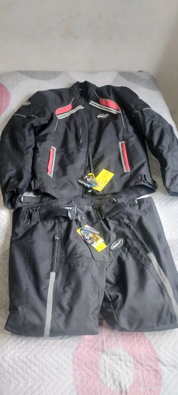 Conjunto de Motociclista - Jaqueta e Calça Impermeável