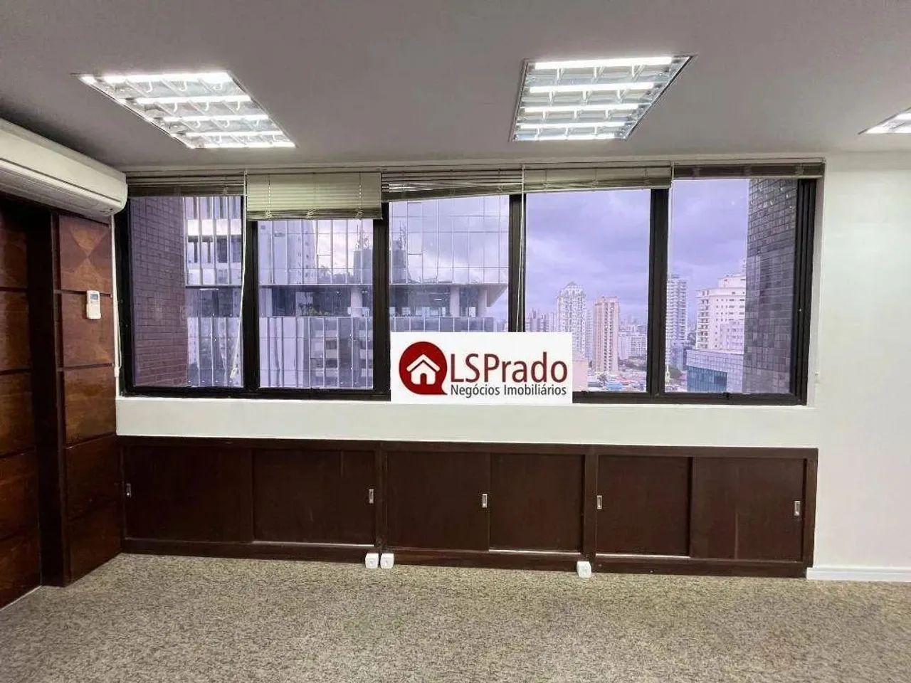 Ao lado da Padaria Santa Marcelina, conjunto com 4 banheiros e 4 vagas! - Foto 3