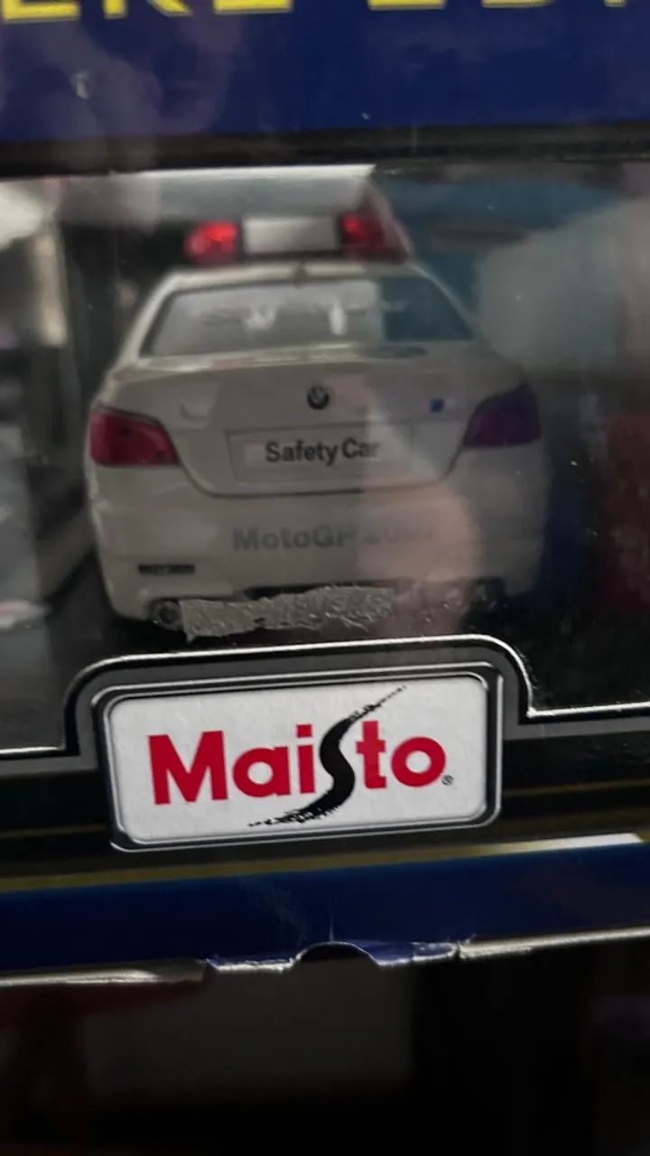 Bmw M5 Safety Car Moto Gp 2007 Maisto 1:18 - Hobbies e coleções