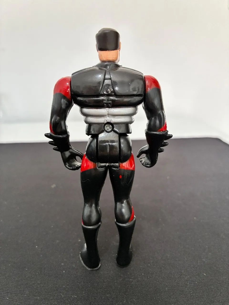Batman - Bruce Wayne anos 90 - Foto 2