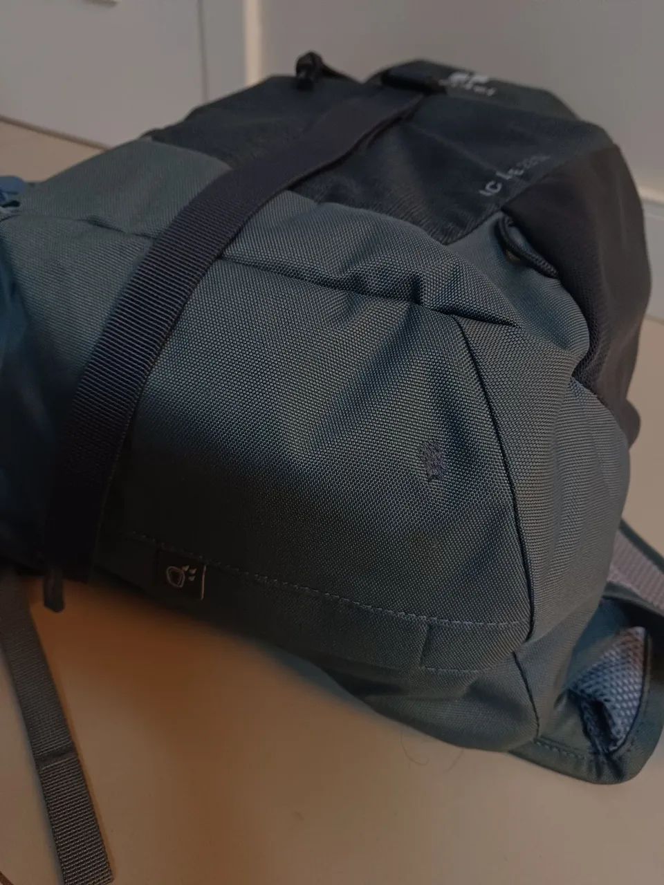 Mochila Deuter 22l SL trilha trekking  - Foto 4