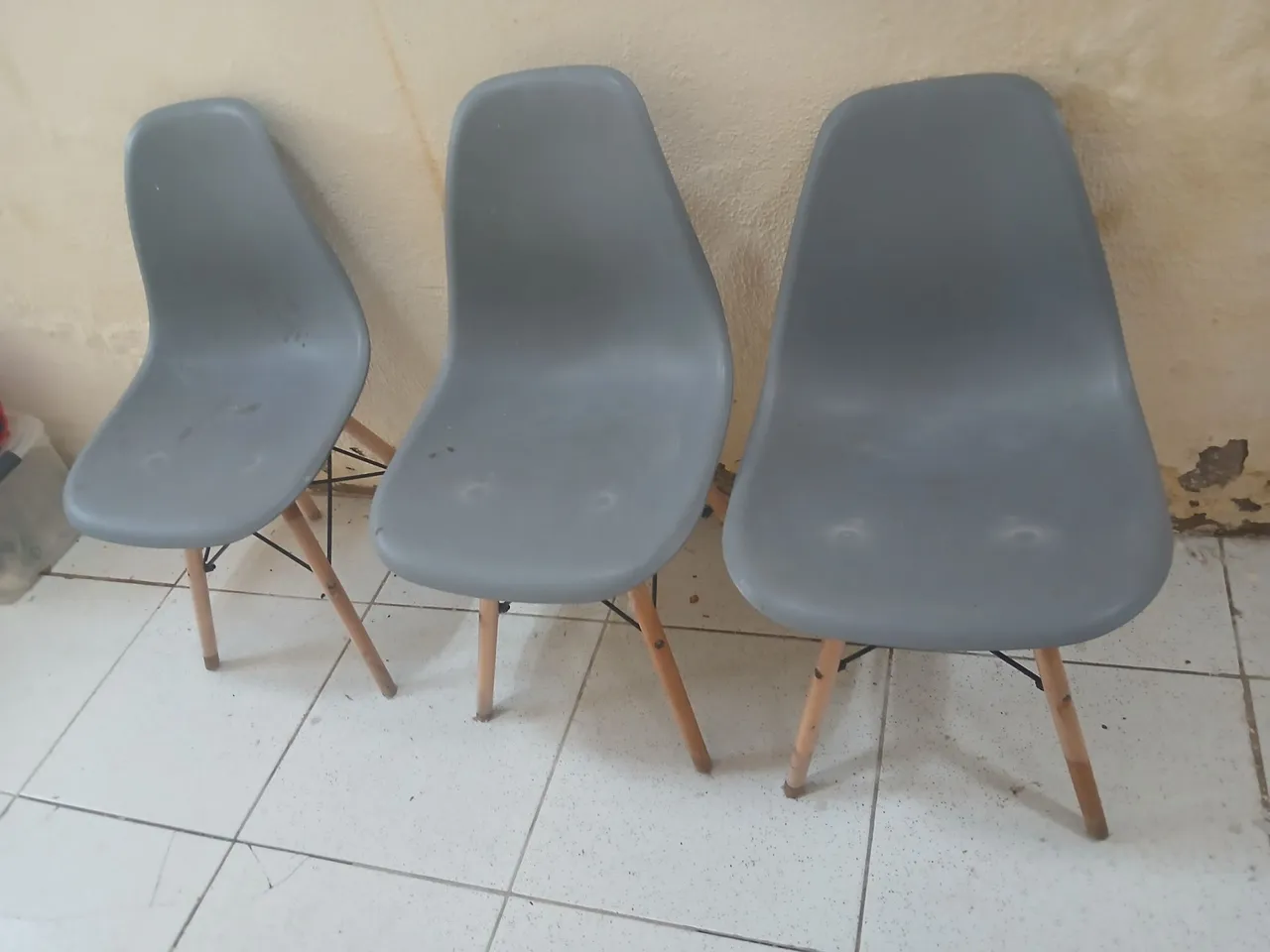 Conjunto de 3 Cadeiras Cinzas Design Moderno