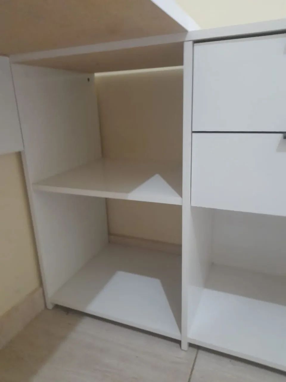 Escrivaninha de Canto Branca em MDF - Foto 4