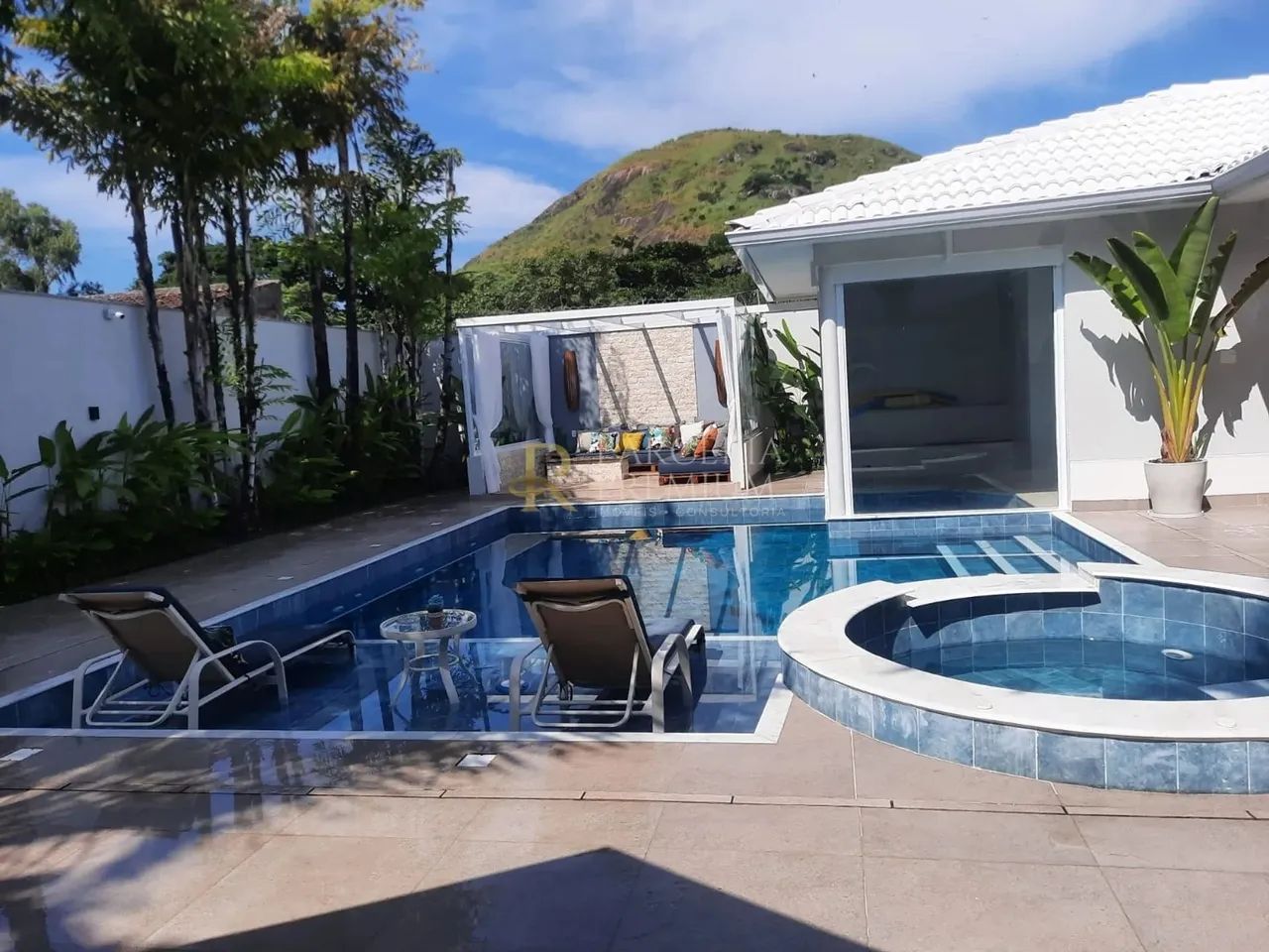 Casa Alto Padrão 5 quartos -na Barra da Tijuca