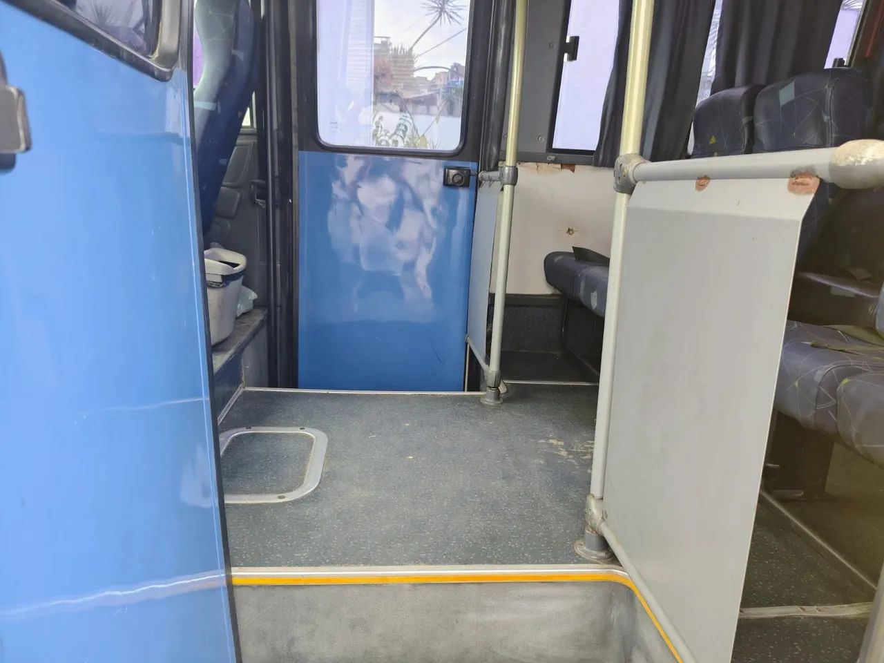 Volare V8 / 26 lugares - Foto 4