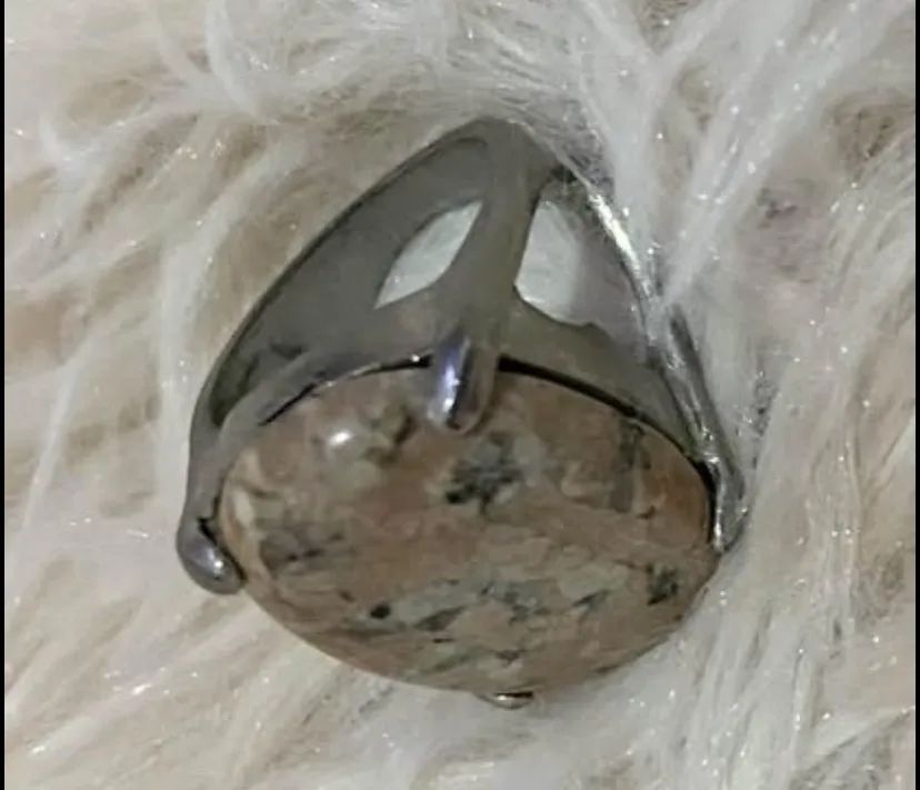 Vende-se Anel aro 18 com pedra natural Jaspe Marrom malhado. R$ 20,00 - Foto 3