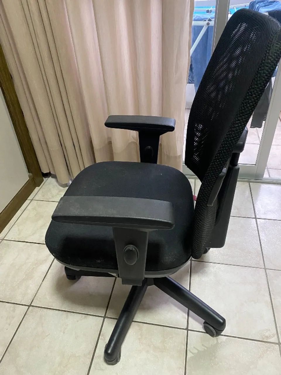 Cadeira giratória 64385641288321124