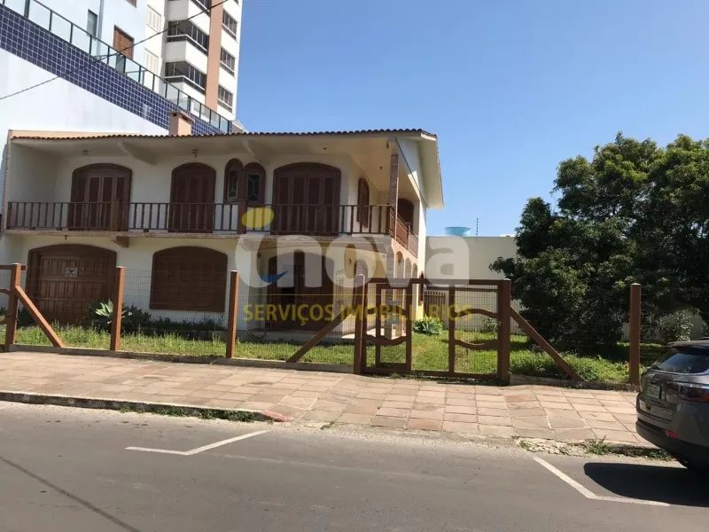 SOBRADO COM 04 DORMITÓRIOS EM TRAMANDAÍ