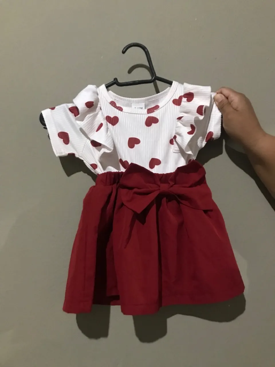 Vestido Infantil com Corações e Laço