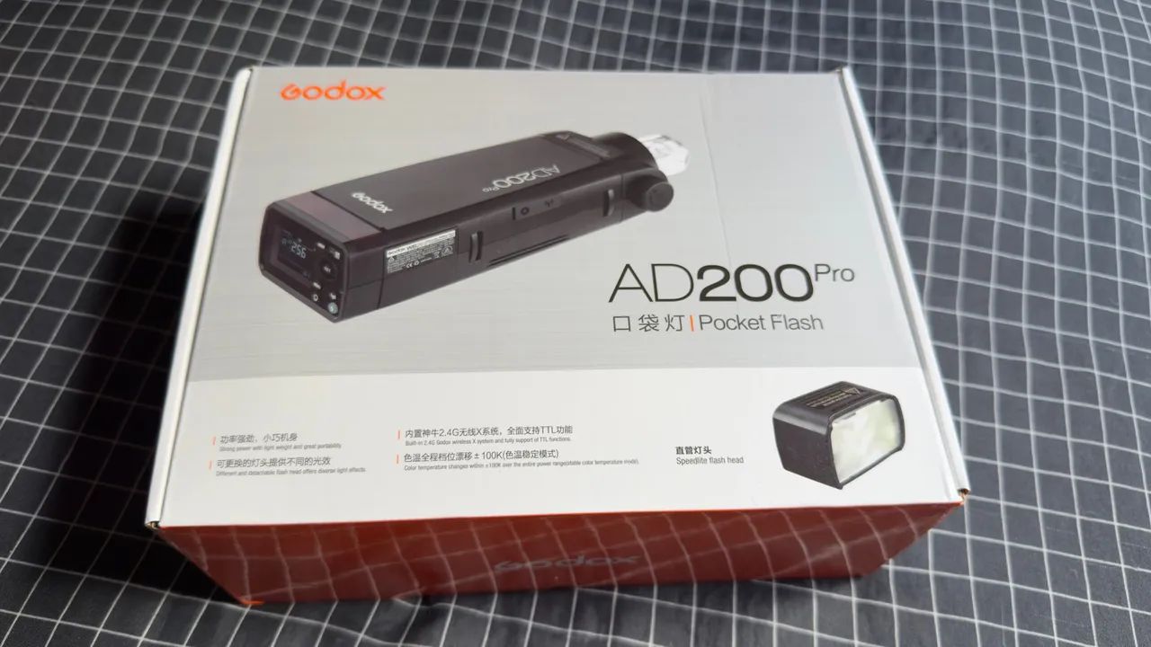 Flash Godox AD200Pro NOVO